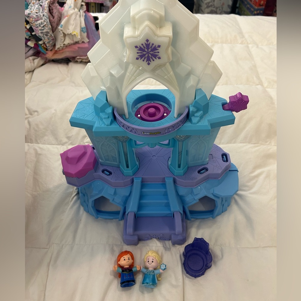 Little People Frozen Castle